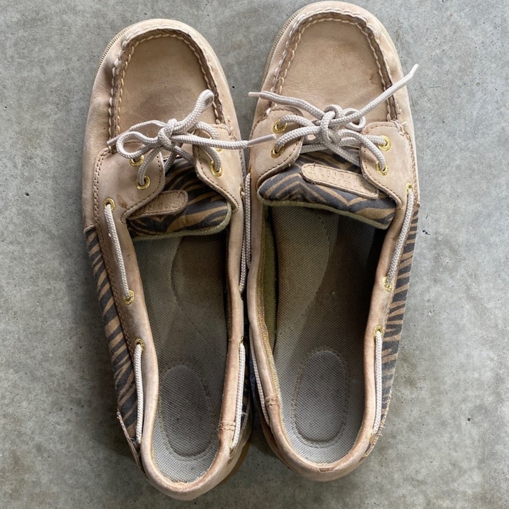 Sperry boat shoes
